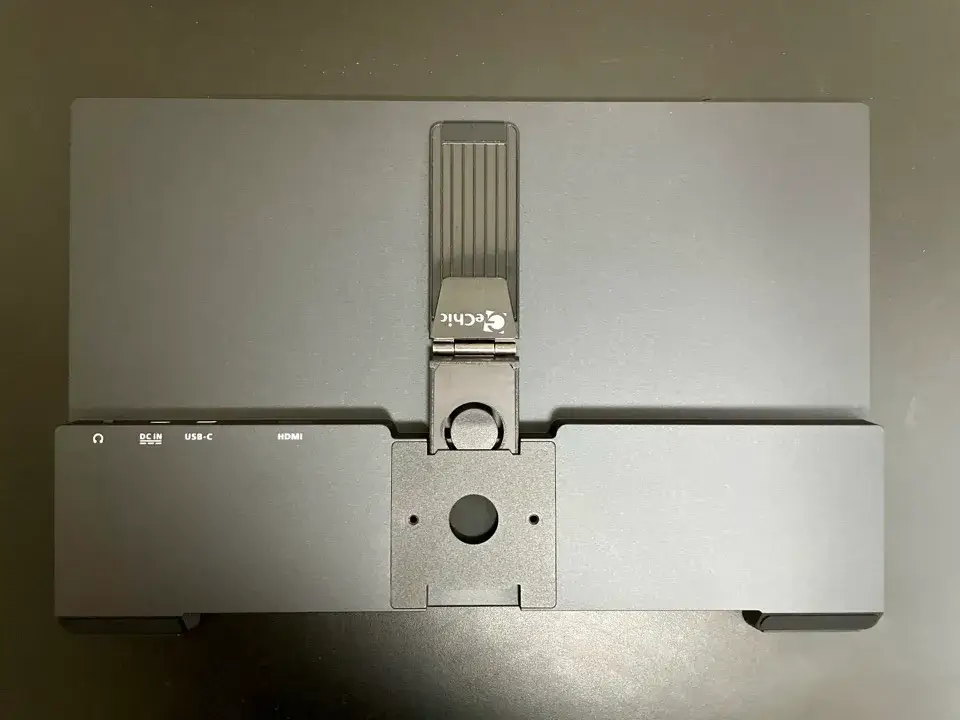 12-GeChic ON-LAP-M152Hスタンド2
