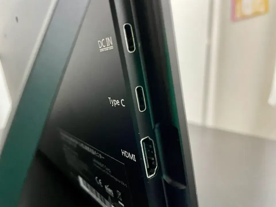 6JAPANNEXT JN-DMD-i156F-左横ズーム