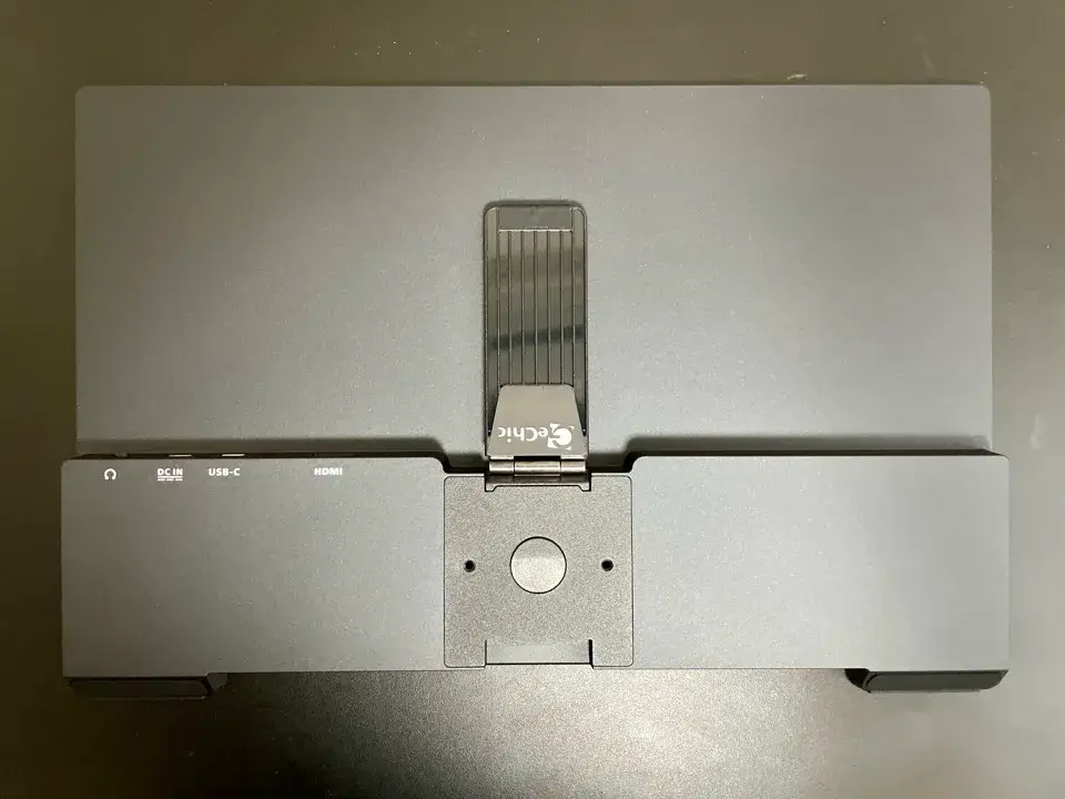 13-GeChic ON-LAP-M152Hスタンド3