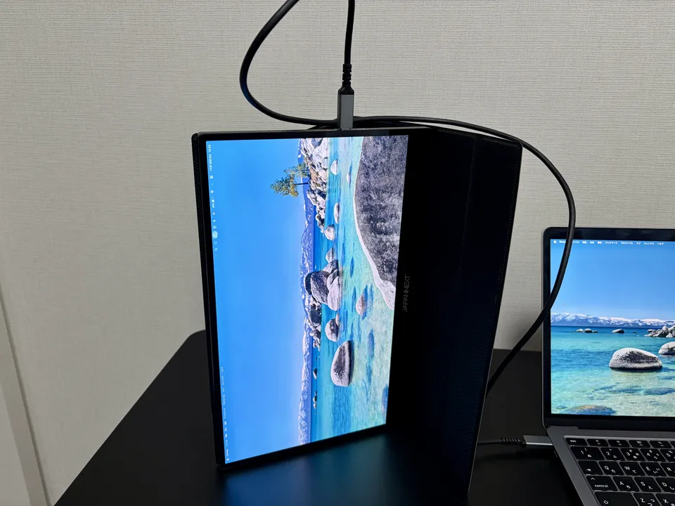 27JAPANNEXT_JNMDOLED1331UHDRT縦置き_